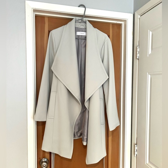 Tahari Jackets & Blazers - Tahari coat